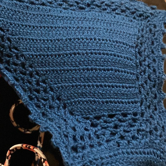 CROTCHET STYLE BIKINI SWIM TOP - Picture 6 of 6